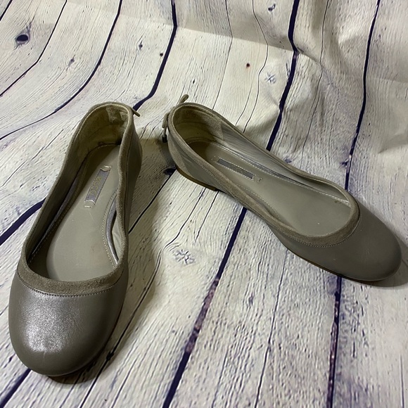 Ecco Gray Leather & Suede Ballet Flats Size 36 (6) - Picture 2 of 12